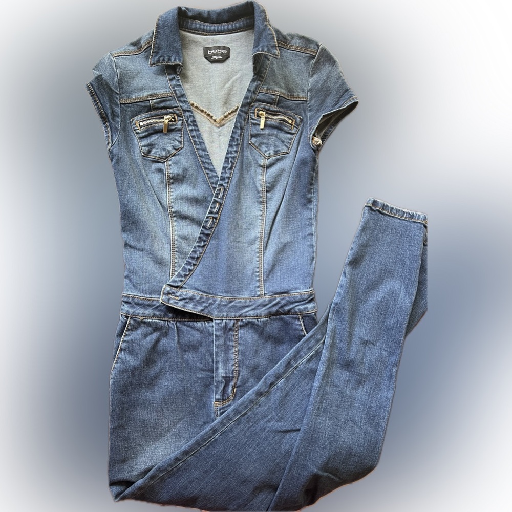 Bebe Fitted Denim Jumpsuit - V-Neck, Waist-Seam, Short Sleeve, Size 00